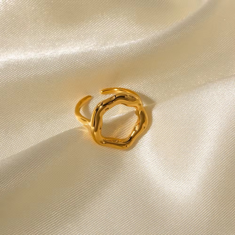 18K Gold Plated Irregular Circle Adjustable Ring - Picture 11 of 13